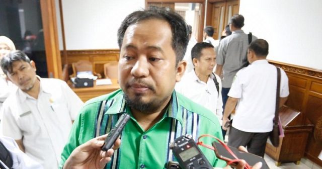 c4fba27d-e80f-4973-b2c2-8782bd7f42a8