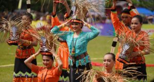 Lom Plai, Kearifan Lokal Wehea Bernilai Multiplier Effect
