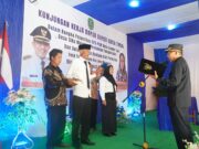 Bupati Kutim Ardiansyah Sulaiman Lantik Anggota BPD-PAW di Long Mesangat
