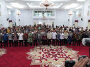 Dikejar Tenggat 28 Mei, Bupati Minta Seluruh Perangkat Desa se-Kutim Tuntaskan Musyawarah KMP