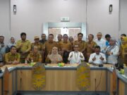 Pemkab Kutim dan PLN Targetkan 13 Desa Teraliri Listrik di 2025