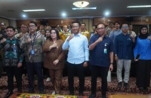 Libatkan Kejari, Distransnaker Kutim Sosialisasikan Program Kepatuhan Jaminan Sosial Badan Usaha dan TKA