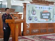 Talk Show Serba-Serbi Mondok Santri, Majukan Pendidikan di Kutim