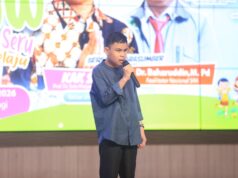 Nyanyikan Lagu “Ayah”, Penampilan Haru Milfian di Puncak HAN DPPPA Kutim