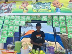 Ritual Mengulur Naga Semarakkan Festival Sekerat, UMKM Ikut Panen Pembeli